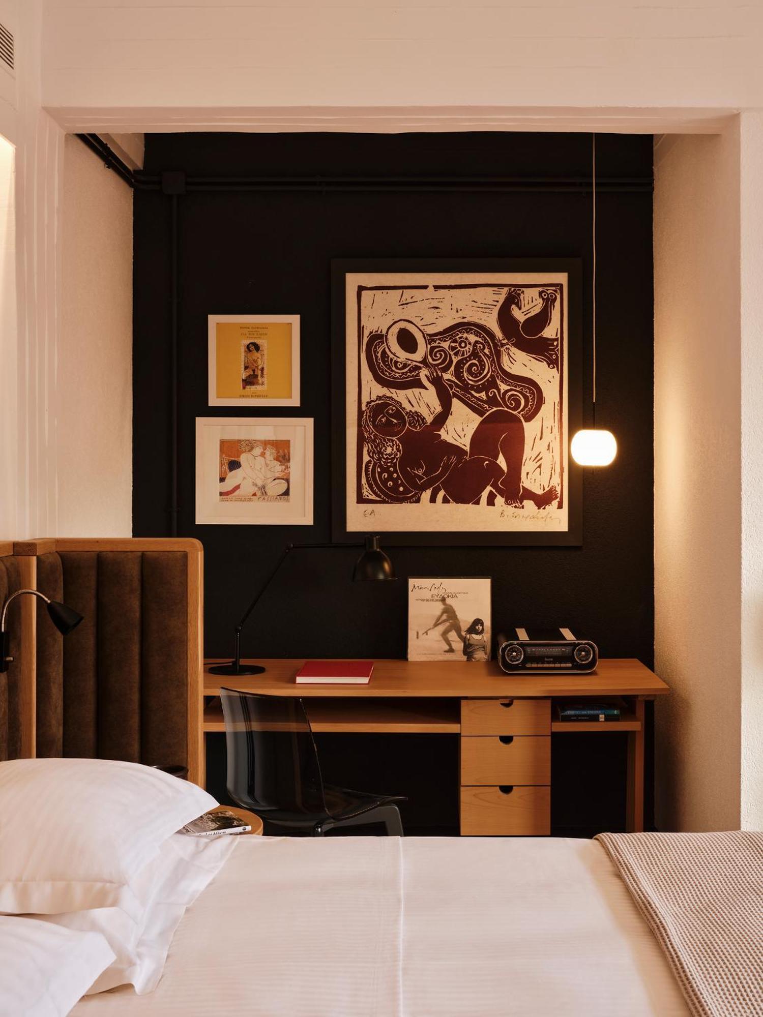 Not Hotel Athena Bagian luar foto
