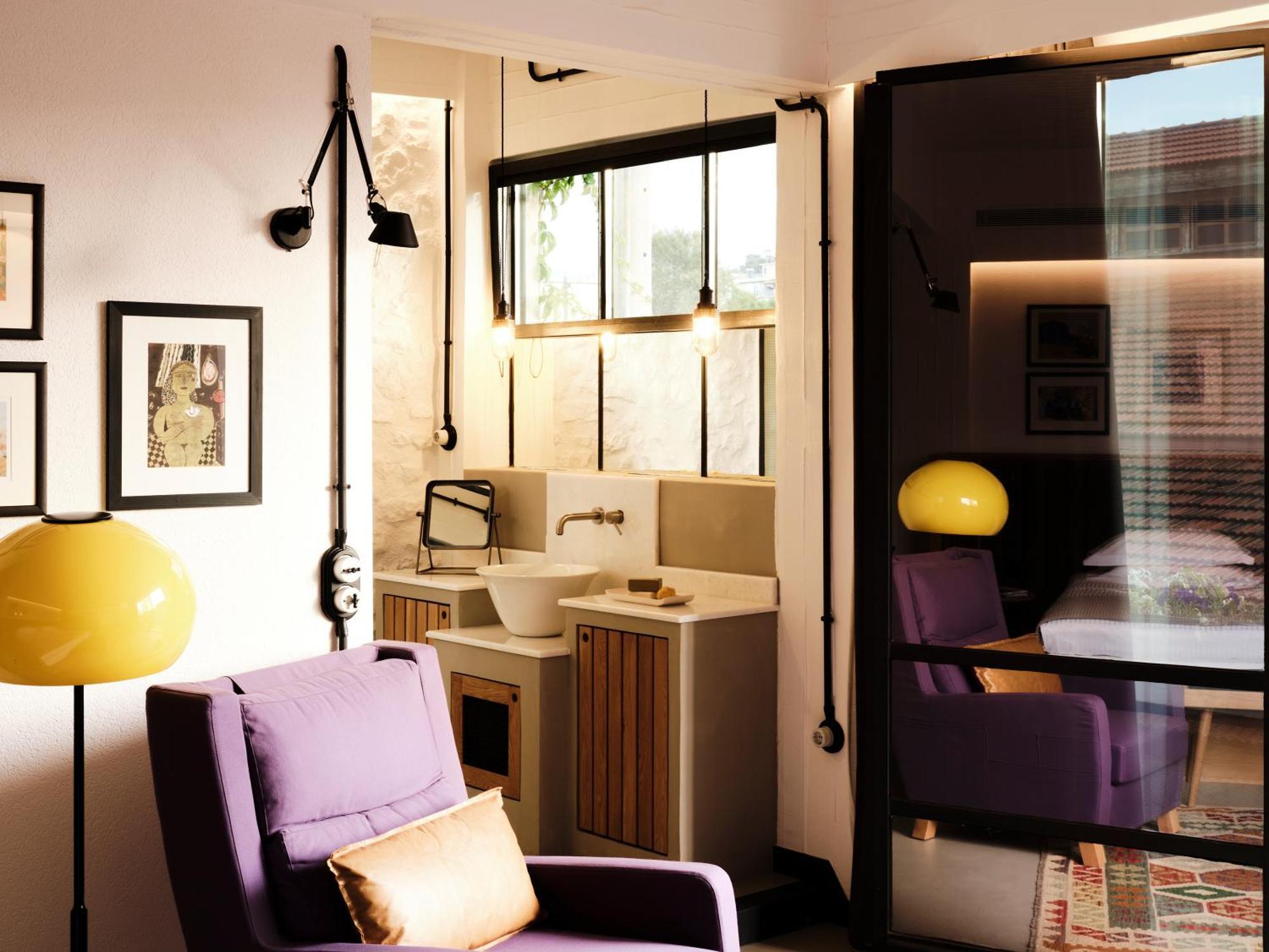 Not Hotel Athena Bagian luar foto