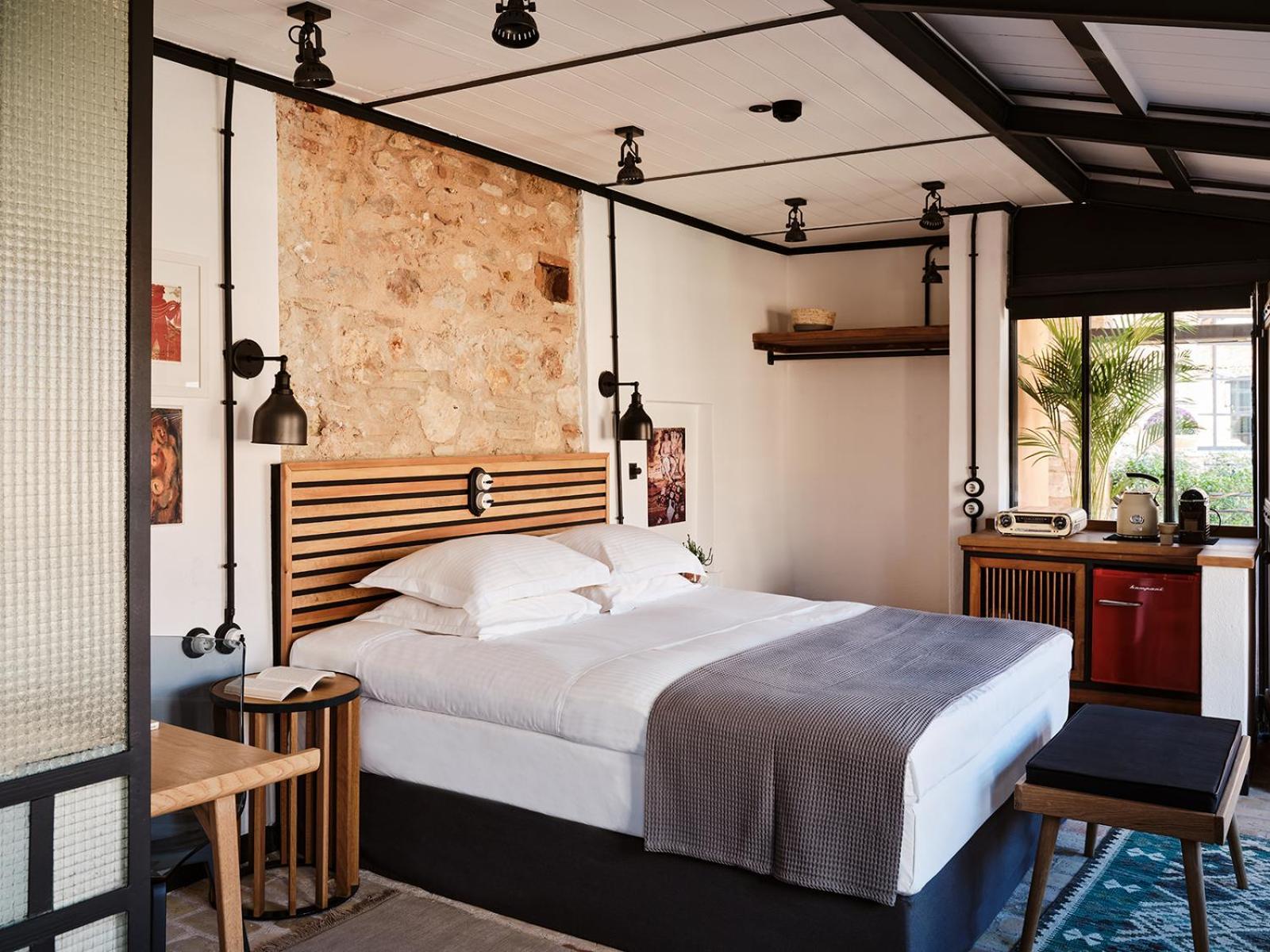 Not Hotel Athena Bagian luar foto